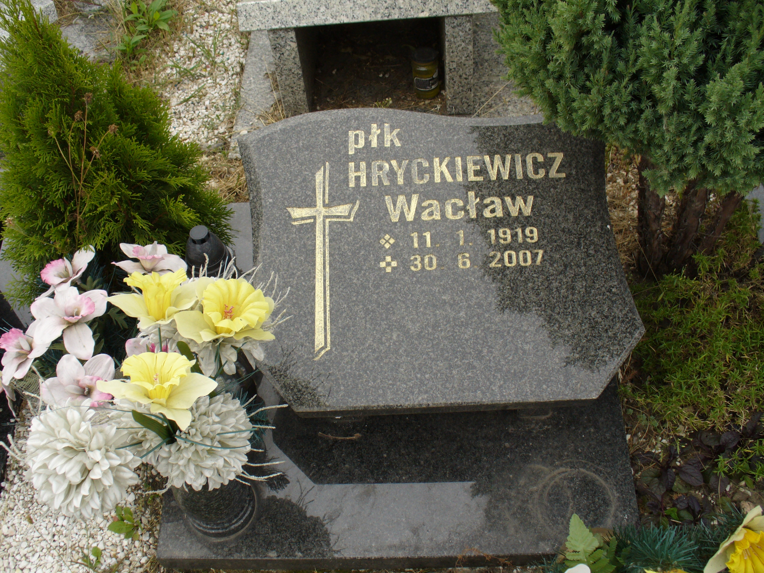Grób Wacław Hryckiewicz