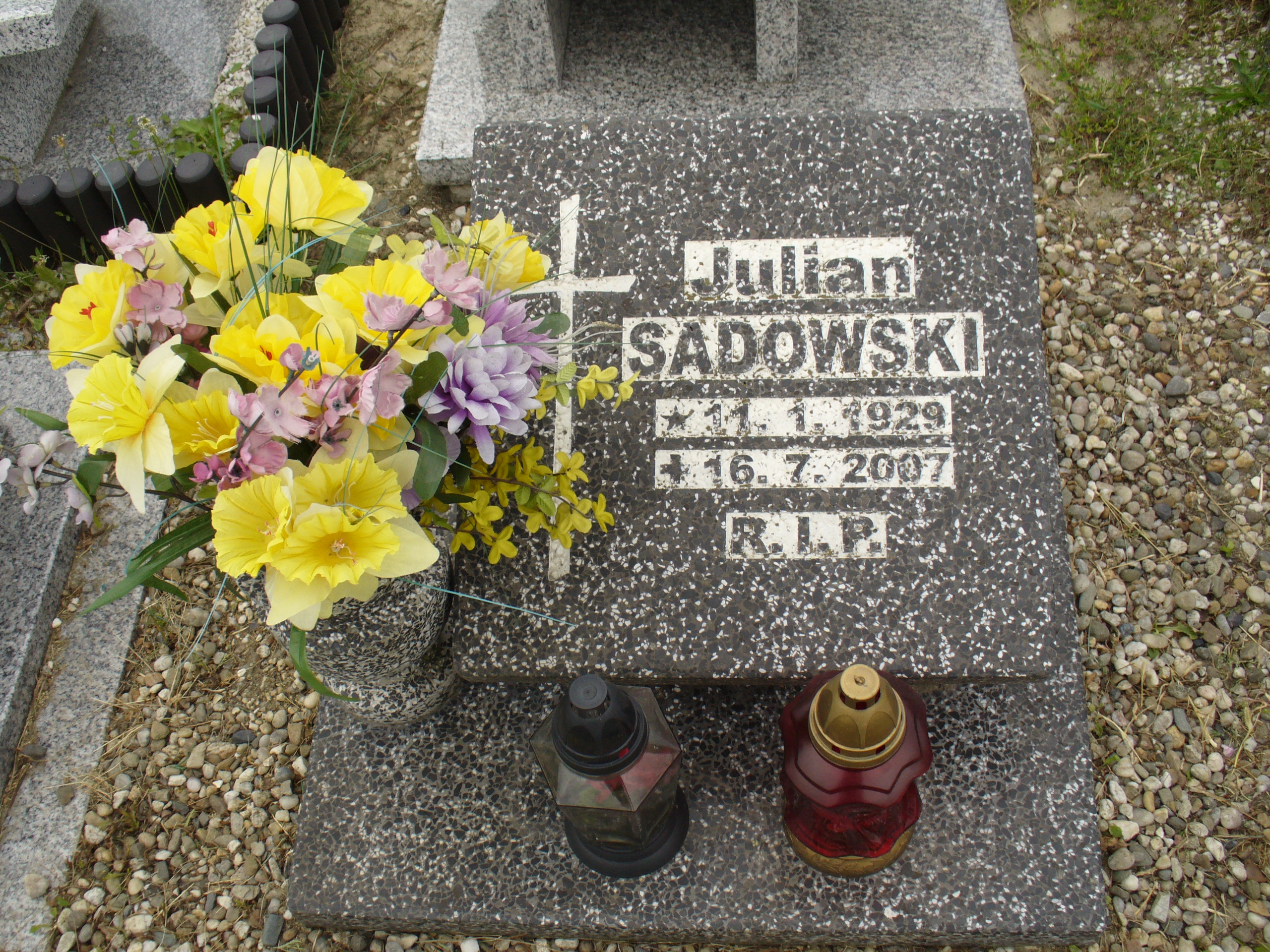 Grób Julian Sadowski