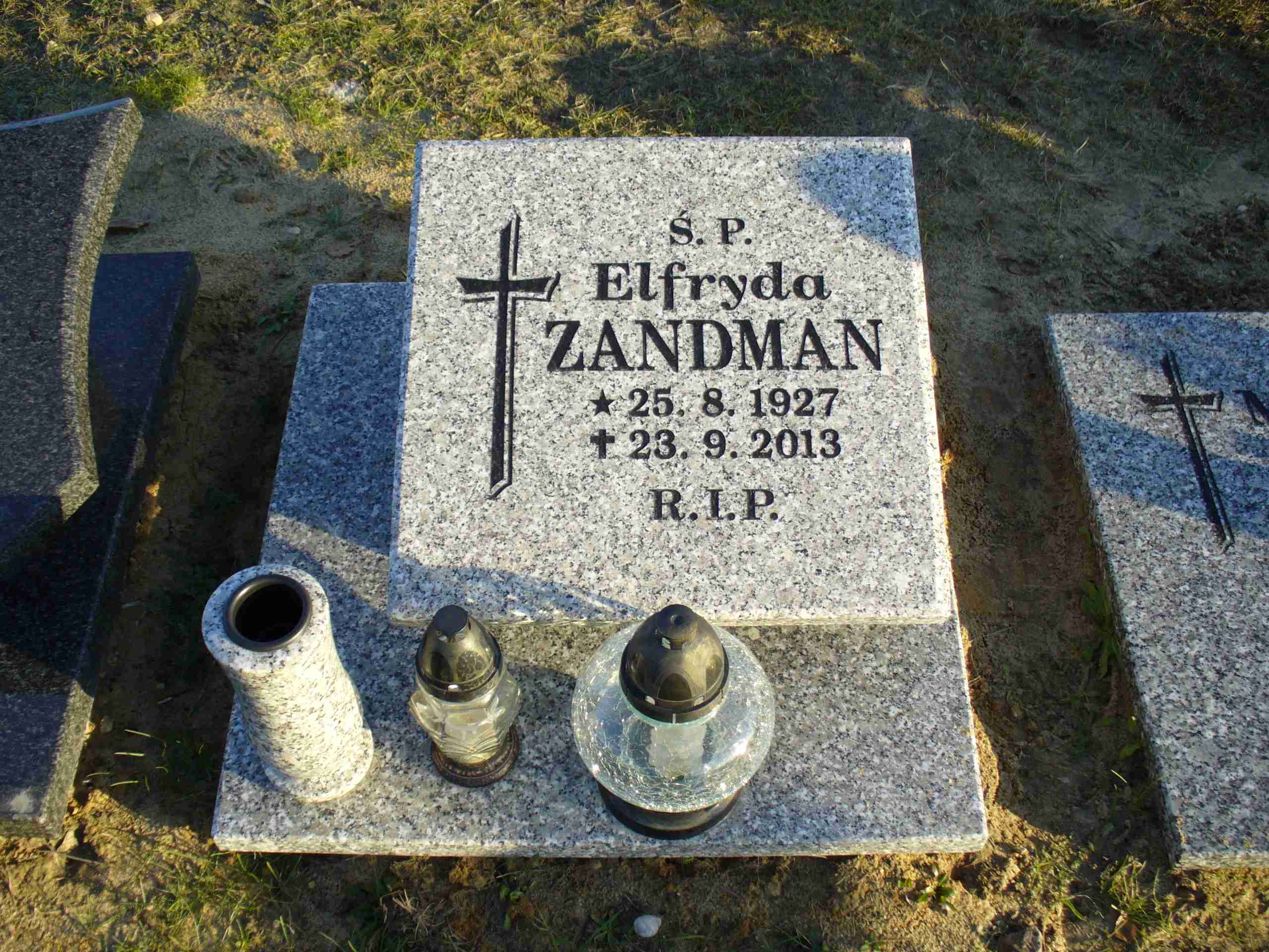 Grób ELFRYDA ZANDMAN