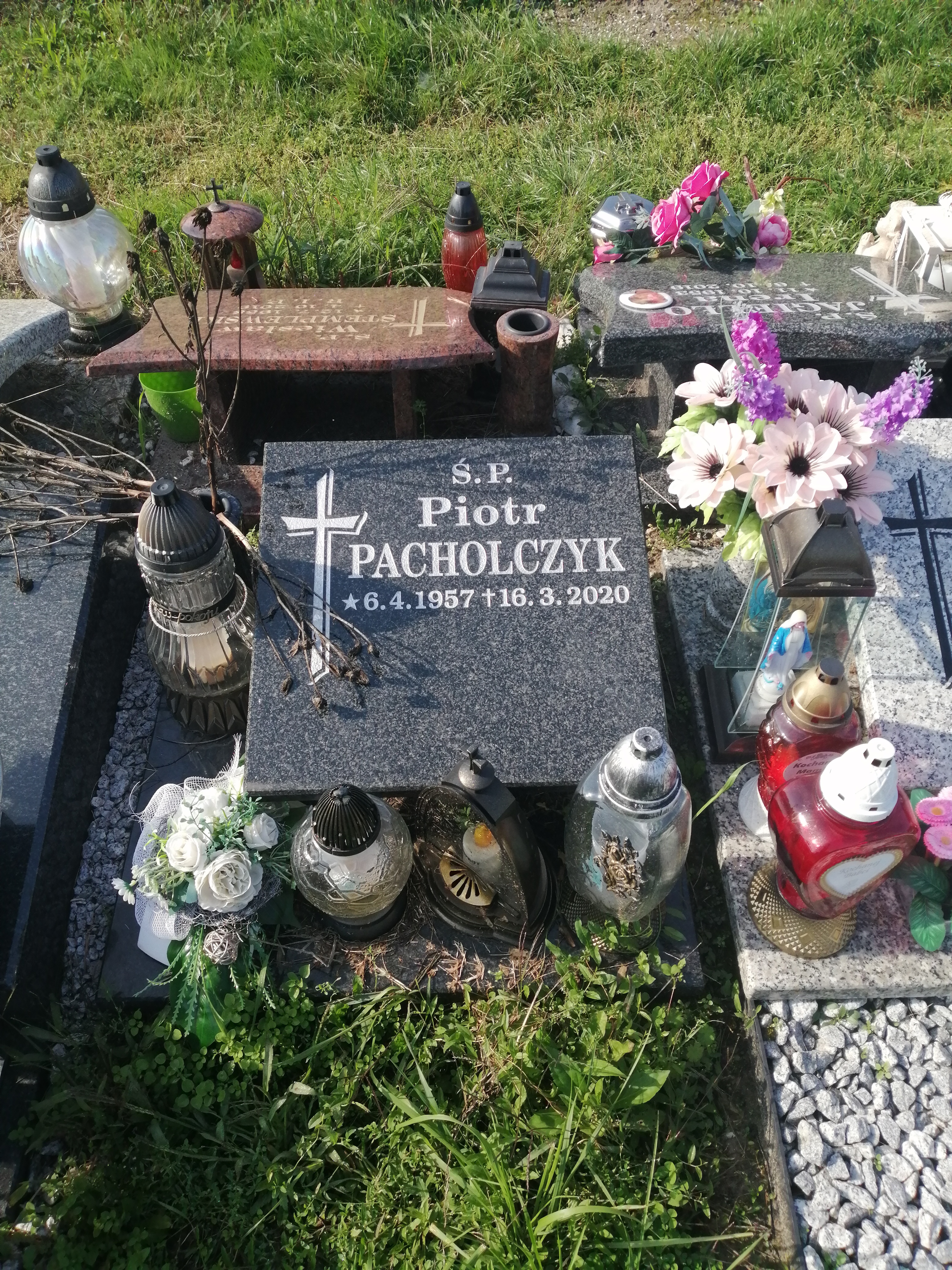 Grób PIOTR PACHOLCZYK 