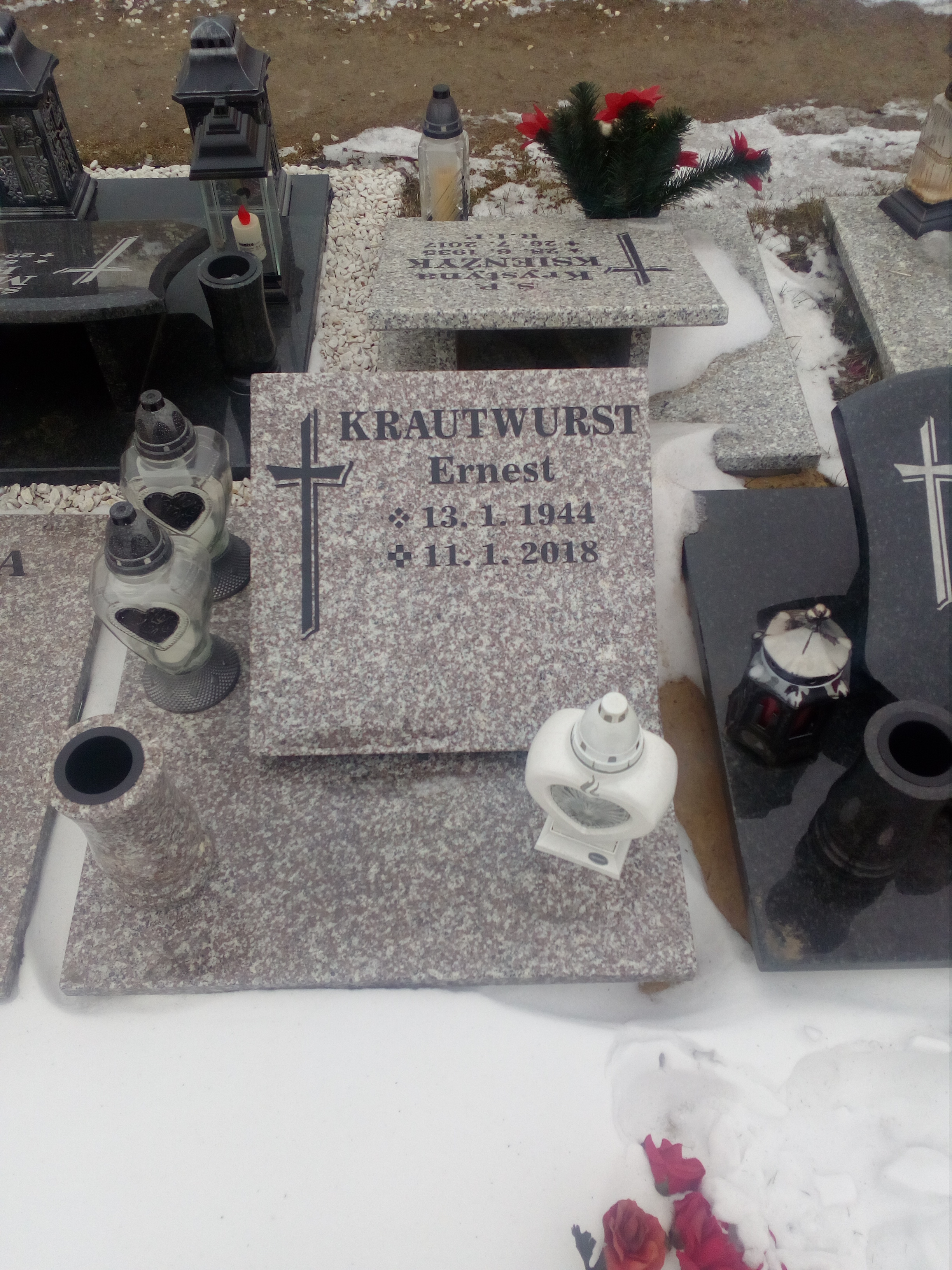 Grób ERNEST KRAUTWURST